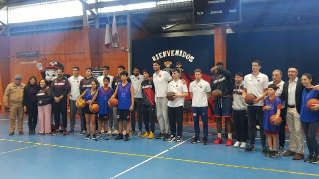 Convenio de Cooperación entre el Club de Deportes Las Animas y La Escuela  N°39 Las Animas. – Los Ríos al Día